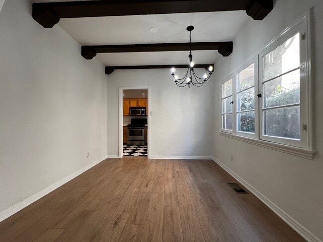 Building Photo - 1437 S Holt Ave