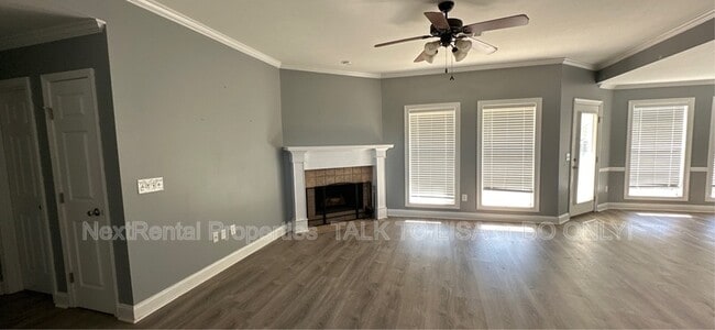 Building Photo - 556 Lincolns Dr