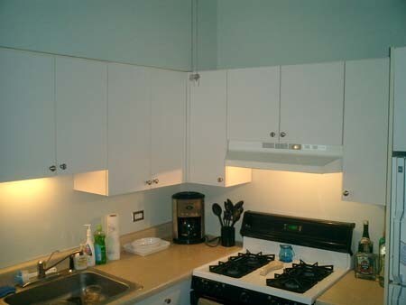 Kitchen - 925 E 61st St