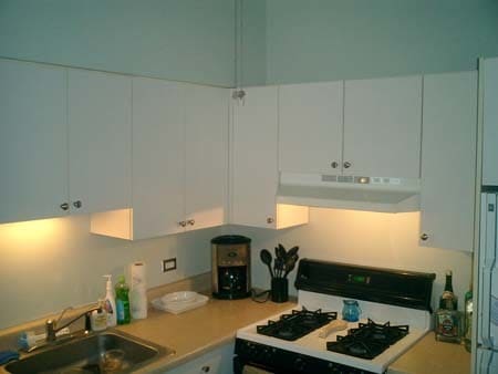 Kitchen - 925 E 61st St