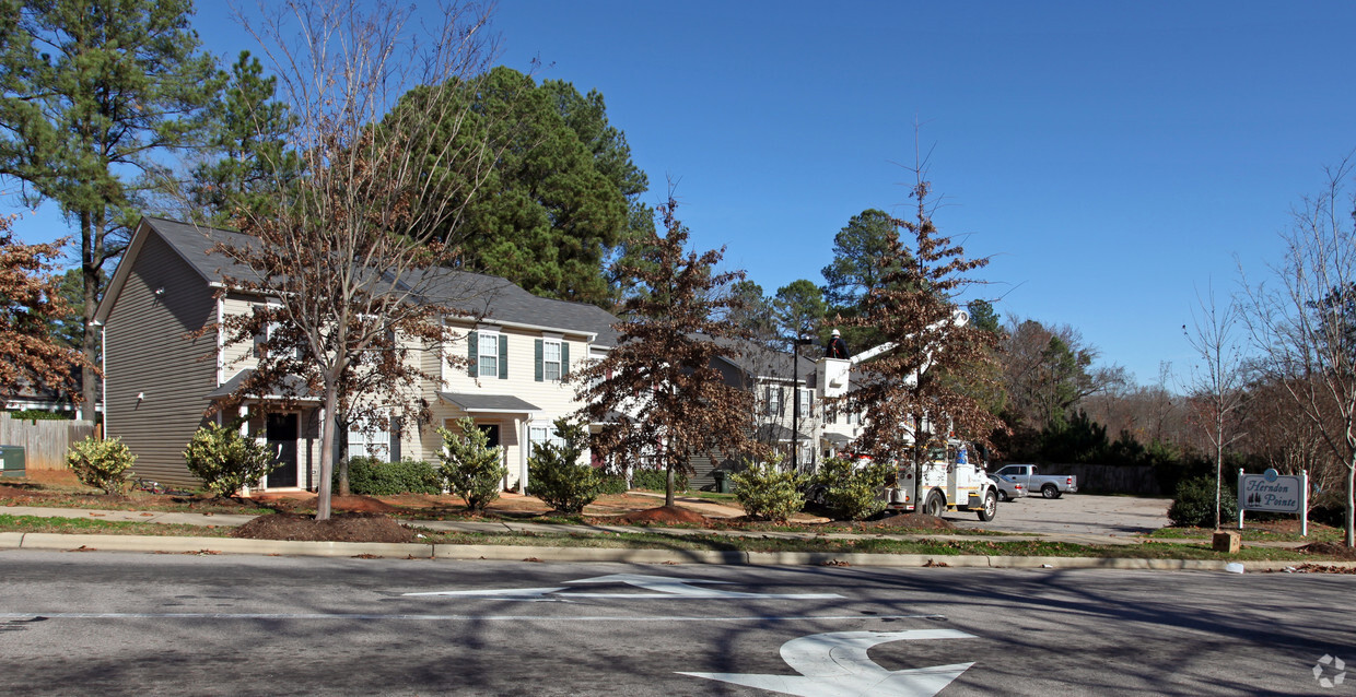 Foto del edificio - Herndon Pointe