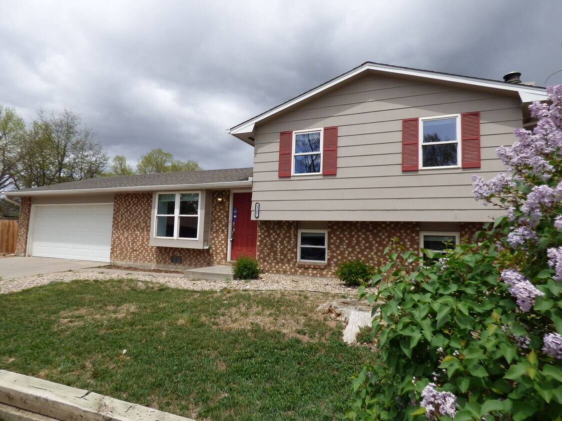 Foto principal - 4 Bedroom home in Loveland