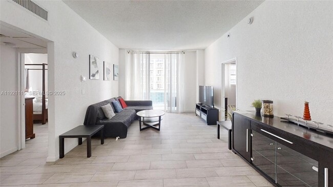 Foto del edificio - 4001 S Ocean Dr