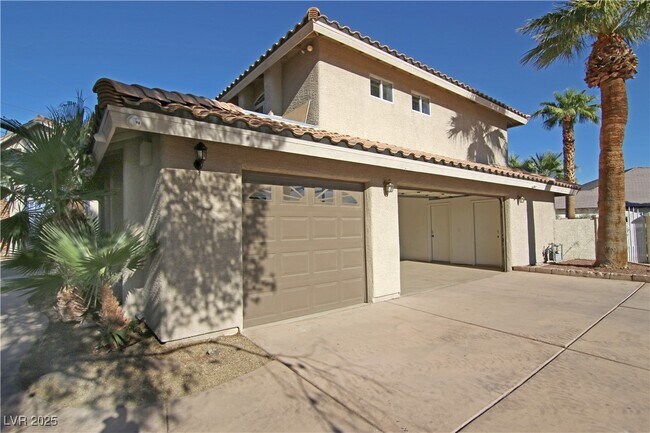 Foto del edificio - 3222 E Viking Rd