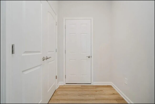 Building Photo - 16465 Mount Logan Rd