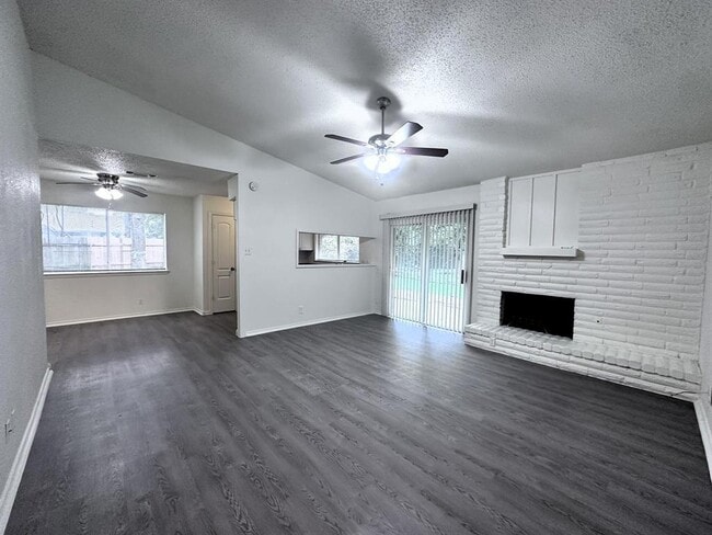 Building Photo - 12210 Waxwing Cir