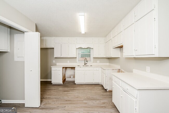 Foto del edificio - 188 Bridgewood Dr SE