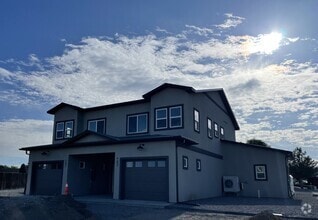 Building Photo - 701 Future Dr