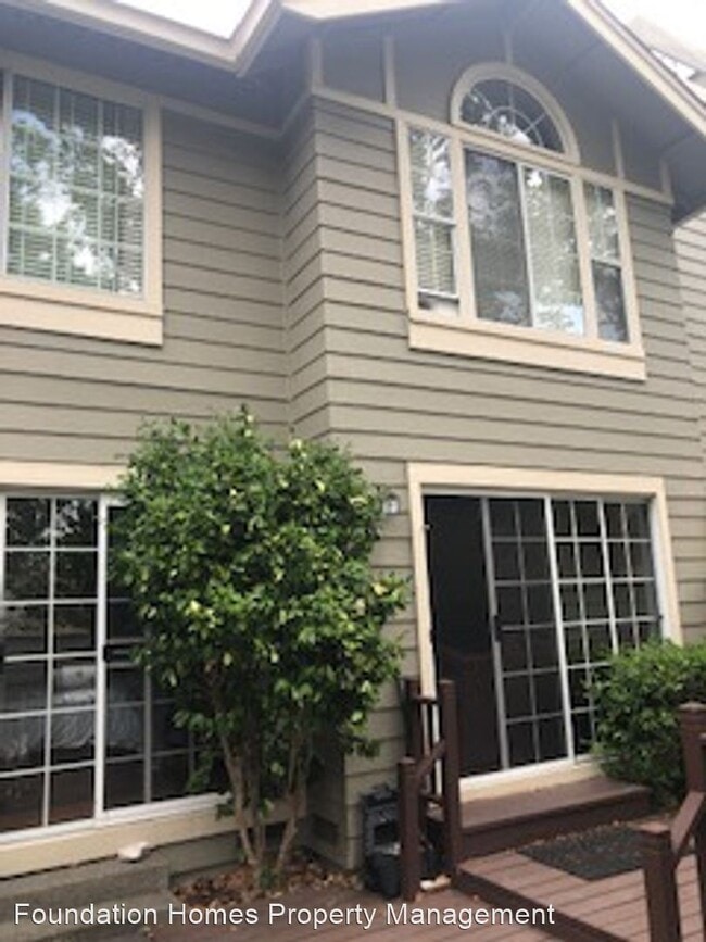 Foto del edificio - 2 br, 1 bath House - 17 Bridle Path Ln.