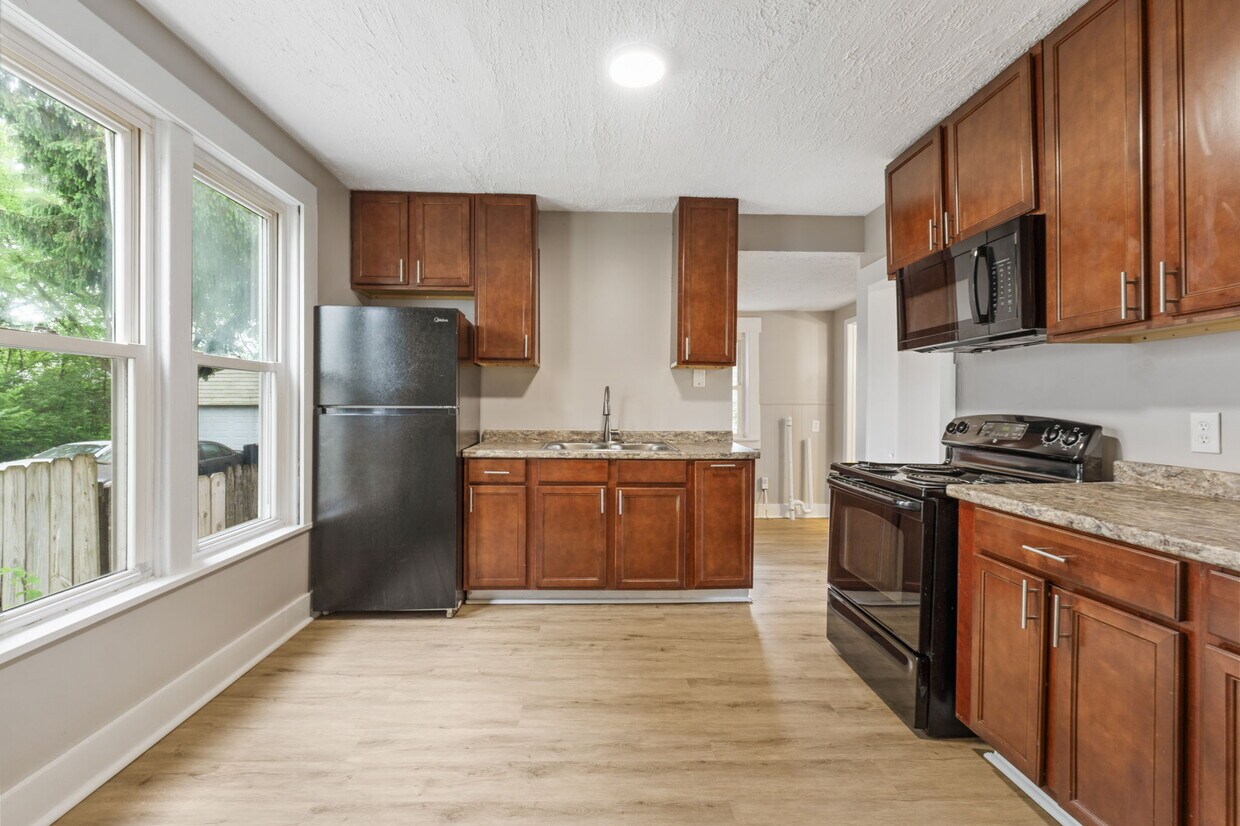 Foto principal - 2005 Aberdeen Ave