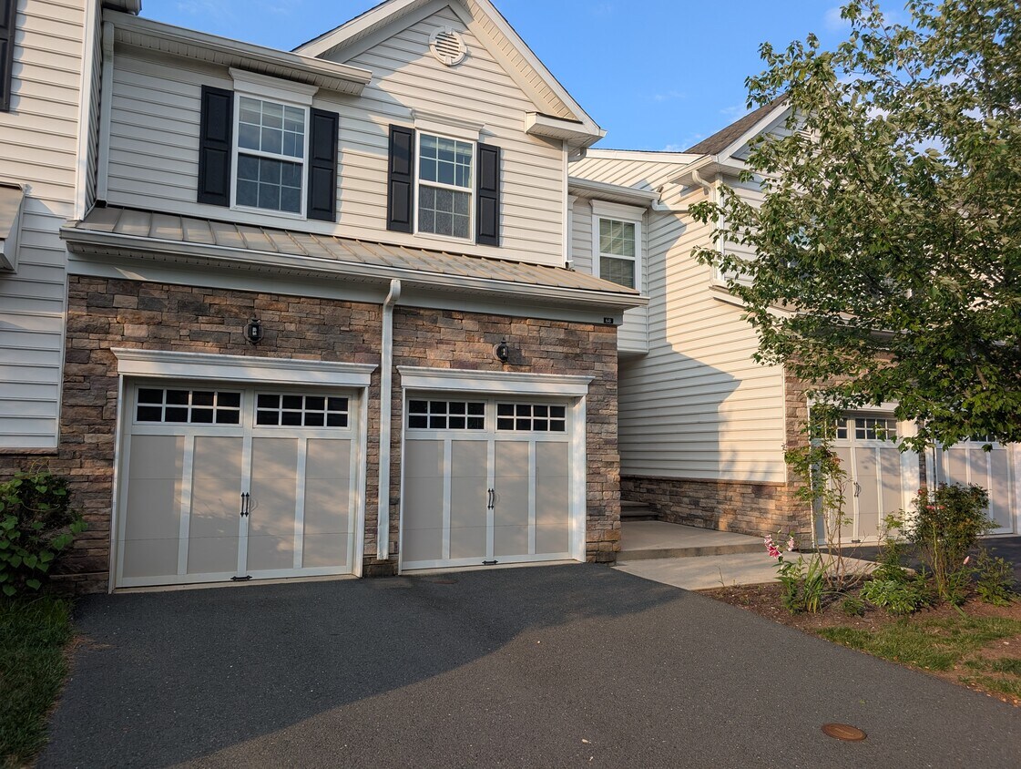 Foto principal - 68 Autumn Ln