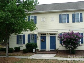 Building Photo - 5619 Fetzer Ave NW