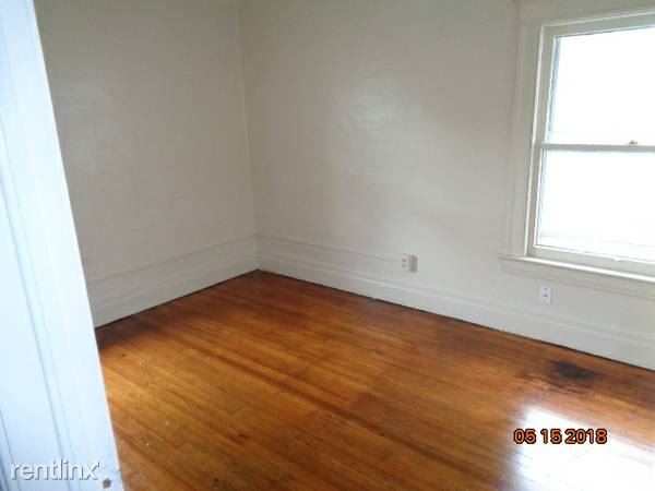 Building Photo - 203 Shelter St