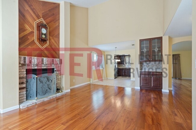Foto del edificio - Beautifully Updated Orangevale Home