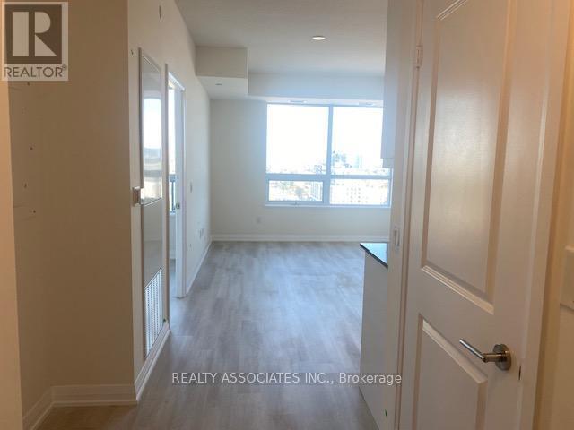 Photo du bâtiment - 3270 Sheppard Ave E