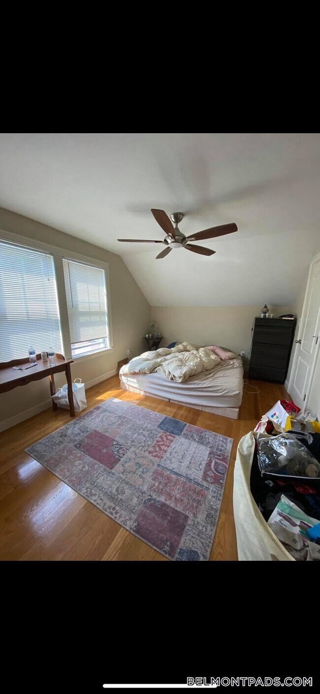 Foto del edificio - 622 Trapelo Rd