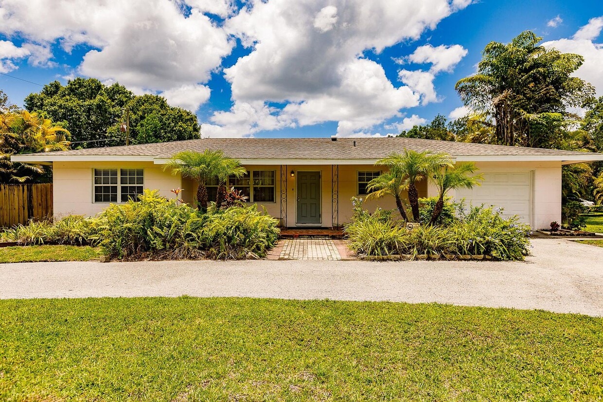 4214 Wilkinson Rd, Sarasota, FL 34233 House Rental in Sarasota, FL