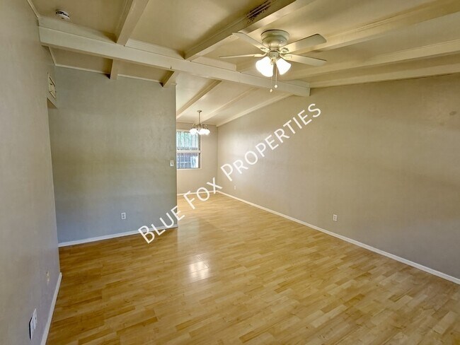 Foto del edificio - 5901 N Oracle Rd