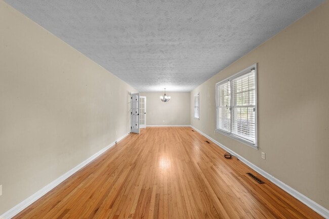 Building Photo - 204 McNeil Rd