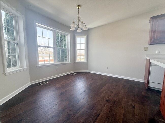 Foto del edificio - 430 W Stevens St