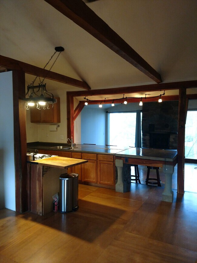 Foto del edificio - 266 Harford Rd