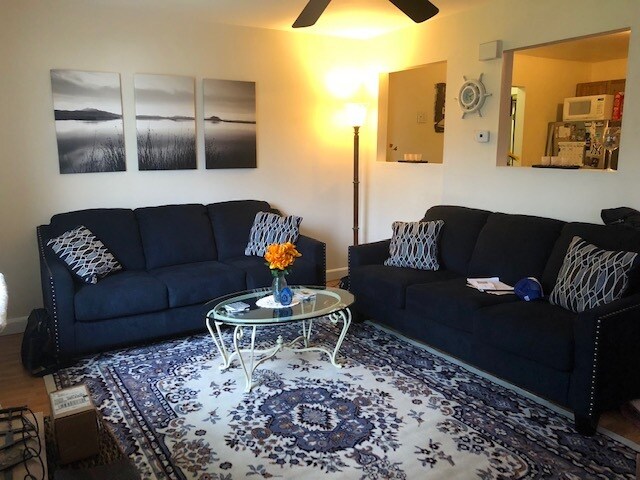 Foto del edificio - 1040 Cricket Ln