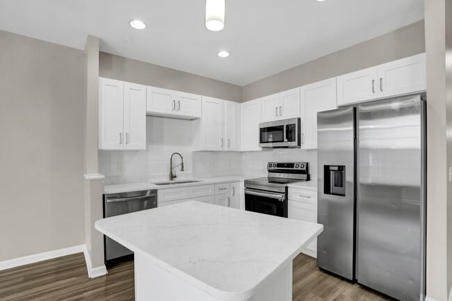 Building Photo - 1345 Bell Rd