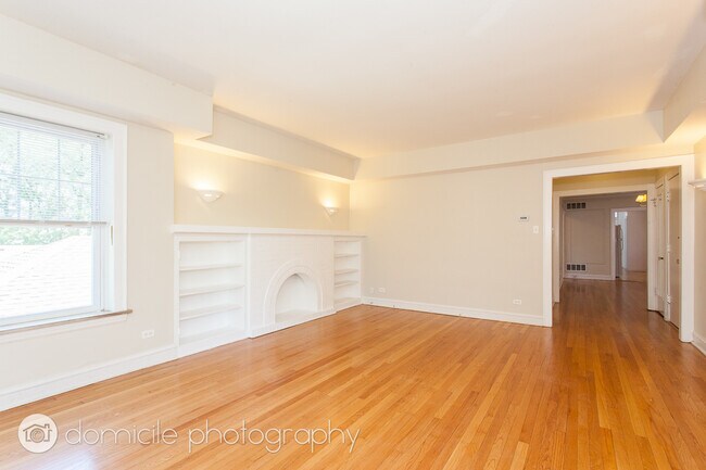Building Photo - 2141 W Arthur Ave