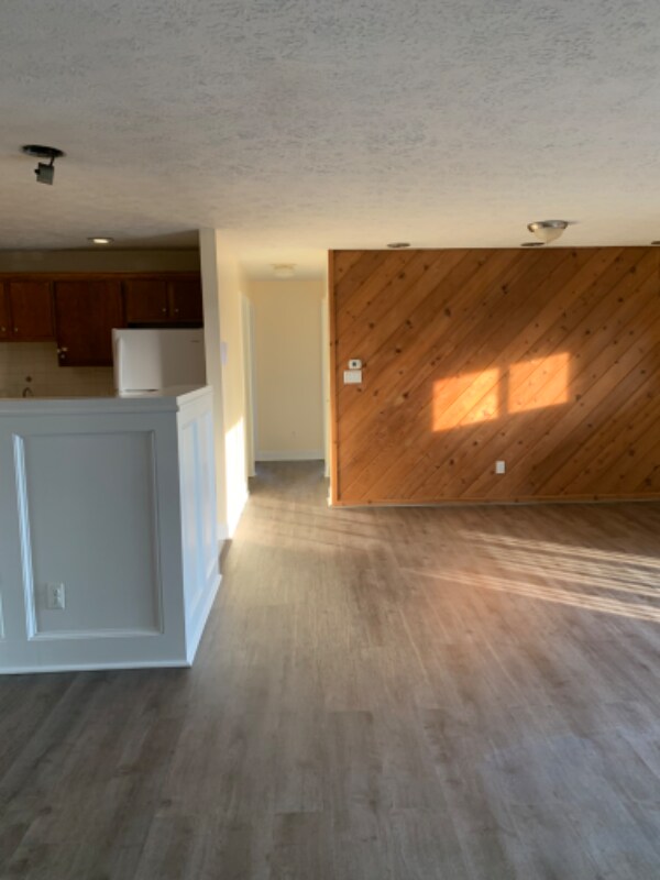 Building Photo - 1203 Dutilh Rd