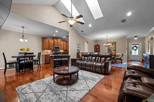 Foto del edificio - 1923 Strathmore Dr