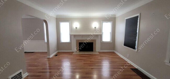 Building Photo - 16115 Westbrook St