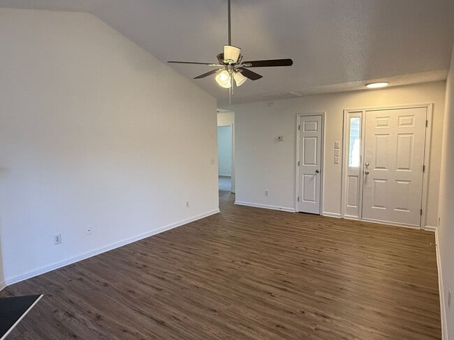 Foto del edificio - 12631 Cumberland Crest Dr