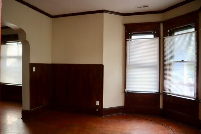 bedroom - 1222 N 21st St