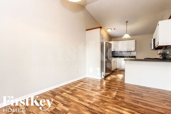 Foto del edificio - 8258 Pleasant Tree Ct