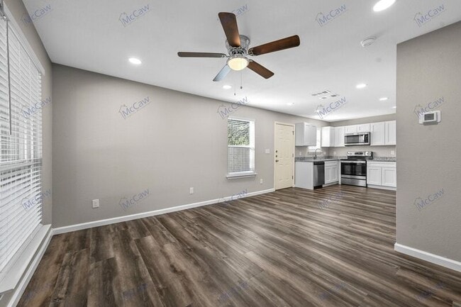 Building Photo - 419 High School Ln