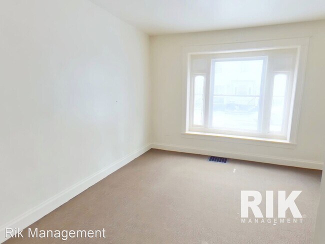 Building Photo - 3 br, 1 bath House - 126 Lenox Street