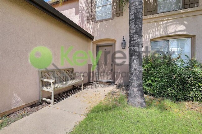 Building Photo - 1936 Hillock Ct