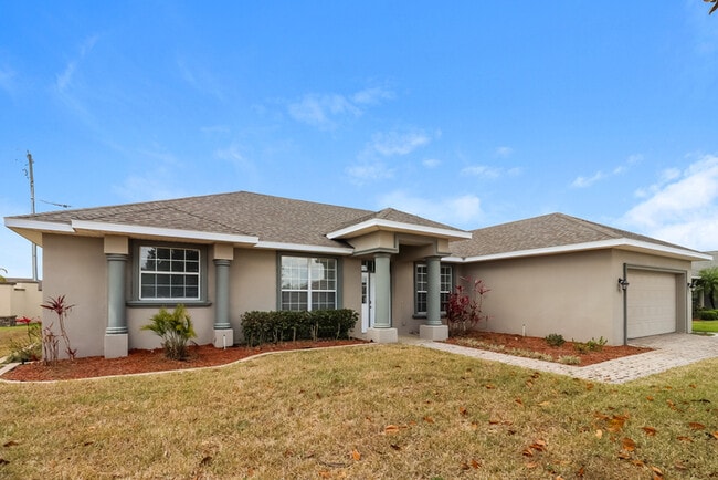 Foto del edificio - 690 Country Walk Ct