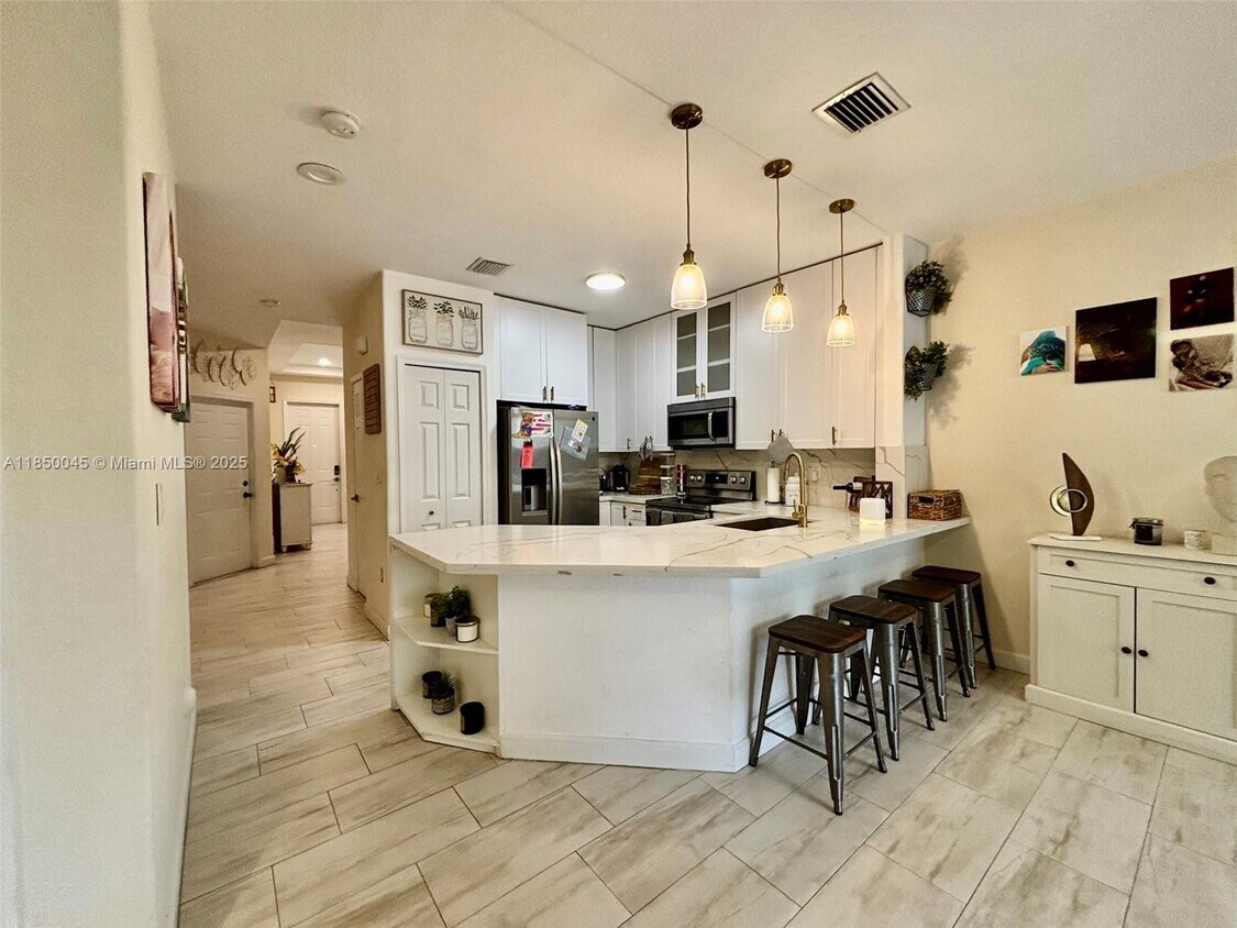 Foto principal - 1420 SE 26th Ave