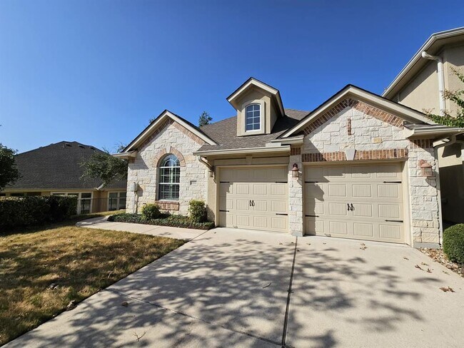 Foto del edificio - 15311 Glen Heather Dr