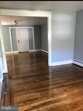 Building Photo - 124 N 32nd St
