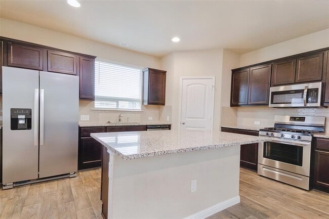 Building Photo - 1309 Anhalt Dr