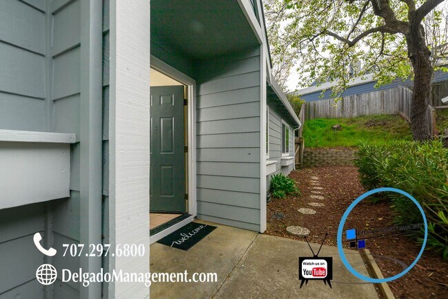 Building Photo - Newly renovated 3 bedroom, 2 bath condo