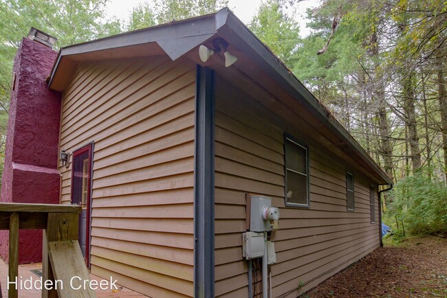 Building Photo - 3 br, 2 bath House - 155 Old Hatch Lane