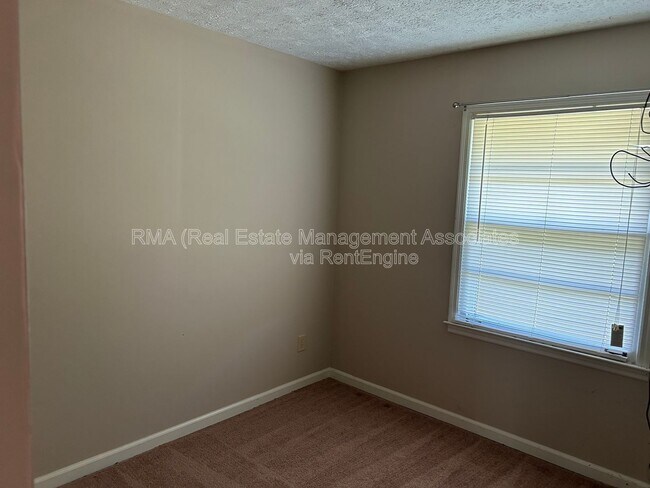 Foto del edificio - 764 Cheatham Rd