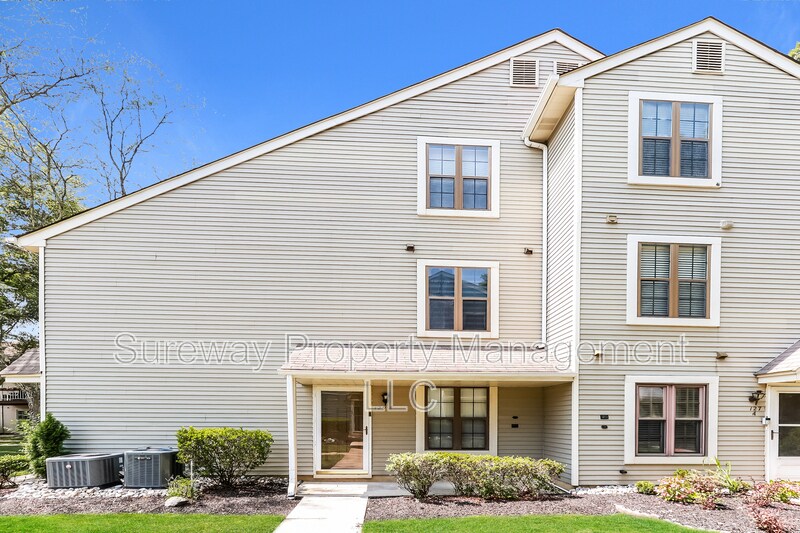 Foto principal - 129A Arden Ct