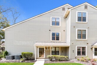 Building Photo - 129A Arden Ct
