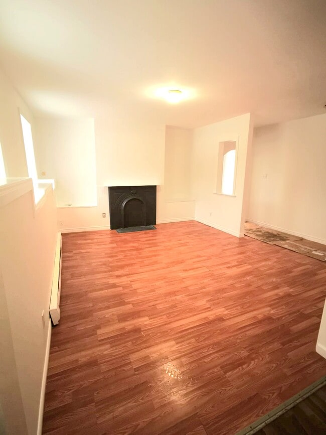 Building Photo - For Rent–2 Bedrooms -1 Bathroom Apartment ...