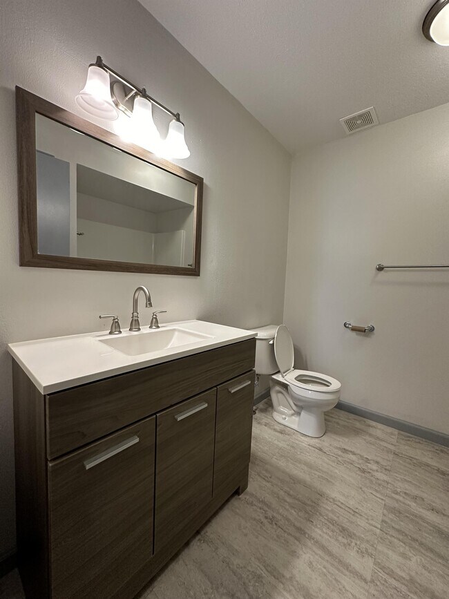 Foto del edificio - 2410 New Haven Ct