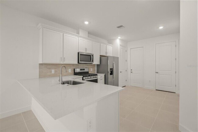 Building Photo - 14860 Misty Pond Lp